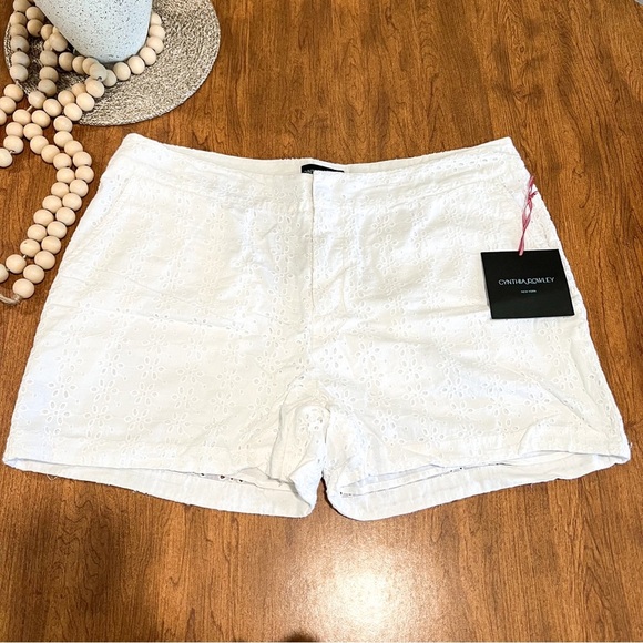 NWT Cynthia Rowley Eyelet Shorts - Picture 2 of 6